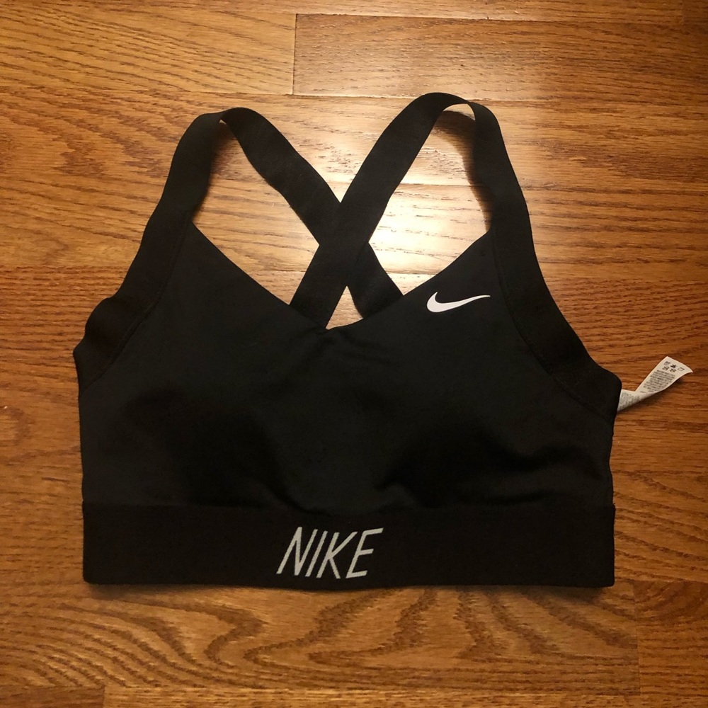 Black Nike Sports Bra never worn!!